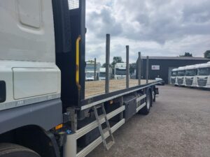 2023-daf-cf340-26t-6x2-flatbed-moffett-kit-rigid-1000007555