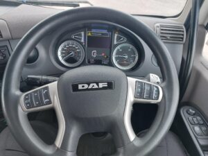 2023-daf-cf340-26t-box-rigid-1000008360