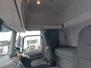 2023-daf-cf340-26t-box-rigid-1000008365