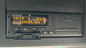 2023-72-mercedes-actros-1824-18t-curtain-side-rigid-1000052406
