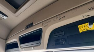 2023-72-mercedes-actros-1824-18t-curtain-side-rigid-1000052408