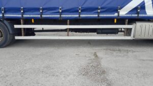 2023-72-mercedes-actros-1824-18t-curtain-side-rigid-1000052421