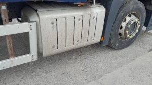 2023-72-mercedes-actros-1824-18t-curtain-side-rigid-1000052422
