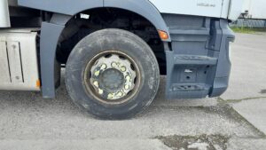 2023-72-mercedes-actros-1824-18t-curtain-side-rigid-1000052423