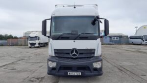 2023-72-mercedes-actros-1824-18t-curtain-side-rigid-1000052424