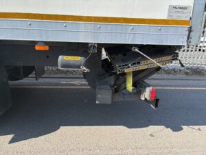 2023-daf-cf340-26t-box-rigid-20260709_151026411_ios