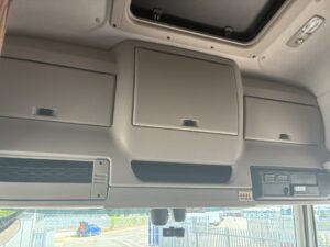 2023-daf-cf340-26t-box-rigid-20260715_124955055_ios
