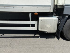 2023-daf-cf340-26t-box-rigid-20260715_125328473_ios