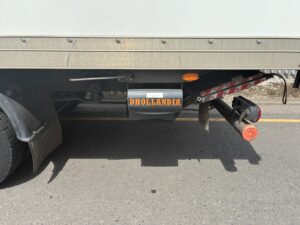 2022-daf-lf180-7-5t-box-tail-lift-20260728_123613855_ios