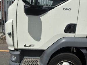 2022-daf-lf180-7-5t-box-tail-lift-20260728_124536672_ios