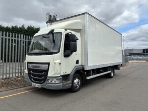 2022-daf-lf180-7-5t-box-tail-lift-rigid-20260728_125453063_ios