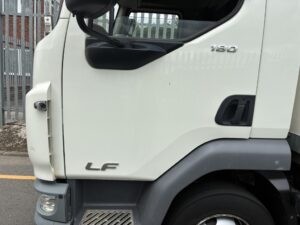 2022-daf-lf180-7-5t-box-tail-lift-rigid-20260728_125503002_ios