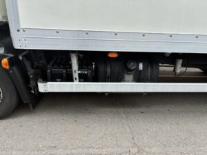 2022-daf-lf180-7-5t-box-tail-lift-rigid-20260728_125507150_ios
