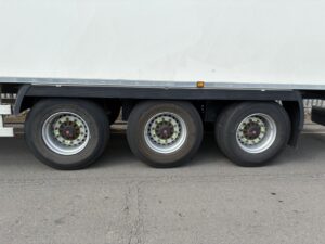 2023-chereau-single-temp-tri-axle-refrigerated-trailer-20260729_145639115_ios