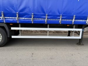 2023-lawrence-david-tri-axle-pillarless-hydra-roll-curtain-sider-20260729_150832924_ios