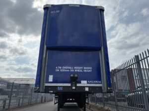 2023-lawrence-david-tri-axle-pillarless-hydra-roll-curtain-sider-20260729_150852738_ios