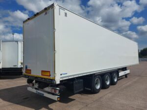 2022-krone-tri-axle-box-trailer-1000049703