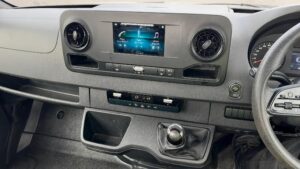 2022-72-mercedes-dropside-sprinter-315-cdi-1000057184