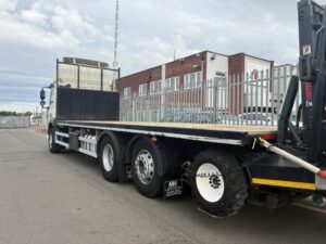 2023-daf-cf340-26t-6x2-flatbed-moffett-kit-rigid-20260804_080507050_ios