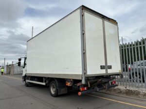 2022-daf-lf180-7-5t-box-tail-lift-20260804_094309682_ios