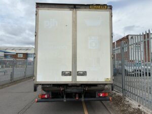 2022-daf-lf180-7-5t-box-tail-lift-20260804_094315865_ios
