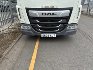 2022-daf-lf180-7-5t-box-tail-lift-20260804_095524728_ios