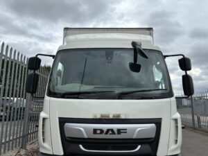 2022-daf-lf180-7-5t-box-tail-lift-20260804_095526302_ios