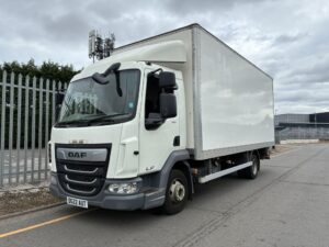 2022-daf-lf180-7-5t-box-tail-lift-20260804_095533226_ios