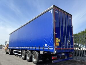 2023-dennison-hydraroll-floor-curtainsider-20260810_131028218_ios