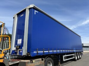 2023-dennison-hydraroll-floor-curtainsider-20260810_132357780_ios