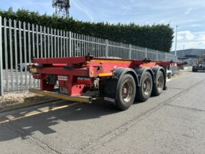 2023-dennison-skeletal-trailer-20260814_090358968_ios