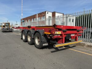 2023-dennison-skeletal-trailer-20260814_090657725_ios