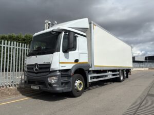 2025-mercedes-actros-2532-26t-box-rigid-20260819_124737477_ios