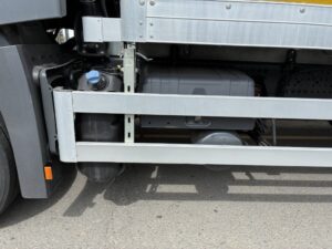 2025-mercedes-actros-2532-26t-box-rigid-20260819_124756511_ios