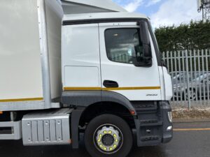 2025-mercedes-actros-2532-26t-box-rigid-20260819_125612170_ios