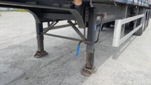 2023-tiger-tri-axle-curtain-sided-trailer-1000055407