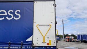 2023-mercedes-actros-1824-curtain-sided-rigid-1000057589