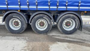 2022-tiger-tri-axle-curtain-sided-trailer-1000059214