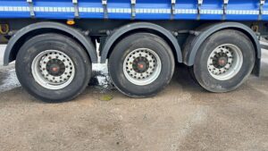 2022-tiger-tri-axle-curtain-sided-trailer-1000059254