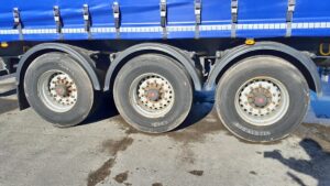 2022-tiger-tri-axle-curtain-sided-trailer-1000059336-1