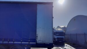 2022-tiger-tri-axle-curtain-sided-trailer-1000059344-1