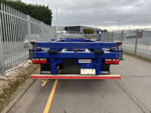 2023-dennison-skeletal-trailer-20261015_122106361_ios